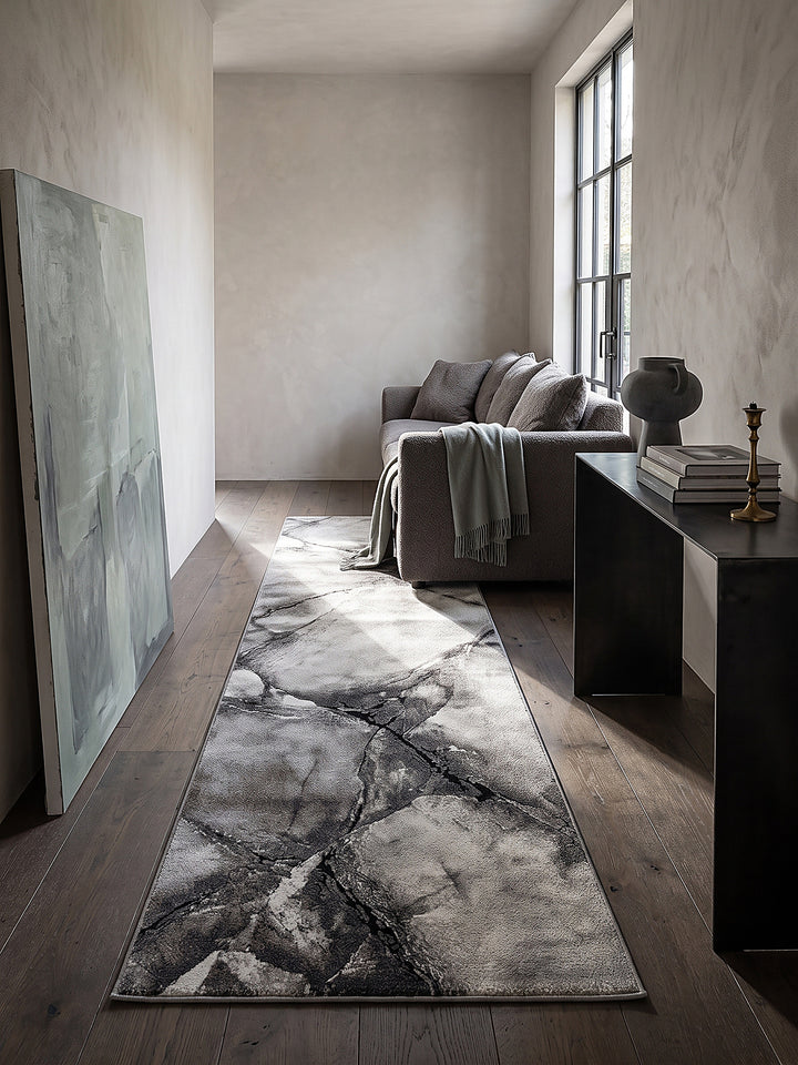 Teppich Grau Läufer im modernen Wohnzimmer_