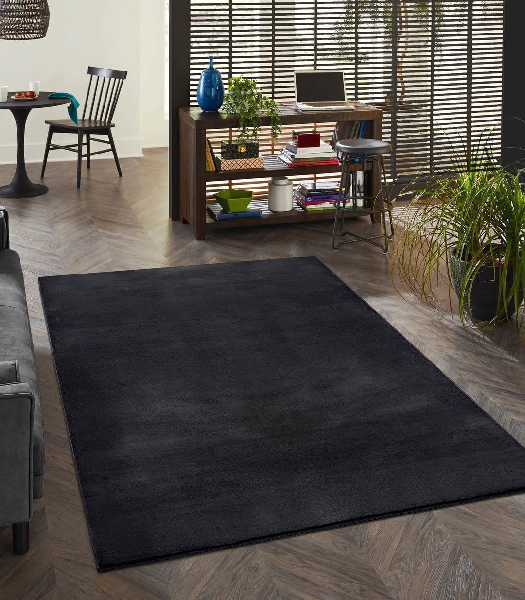 Teppich Schwarz Orientalisch rechteckig polyester Designteppich Kollektion DOUBS Wohnraum 140x200_