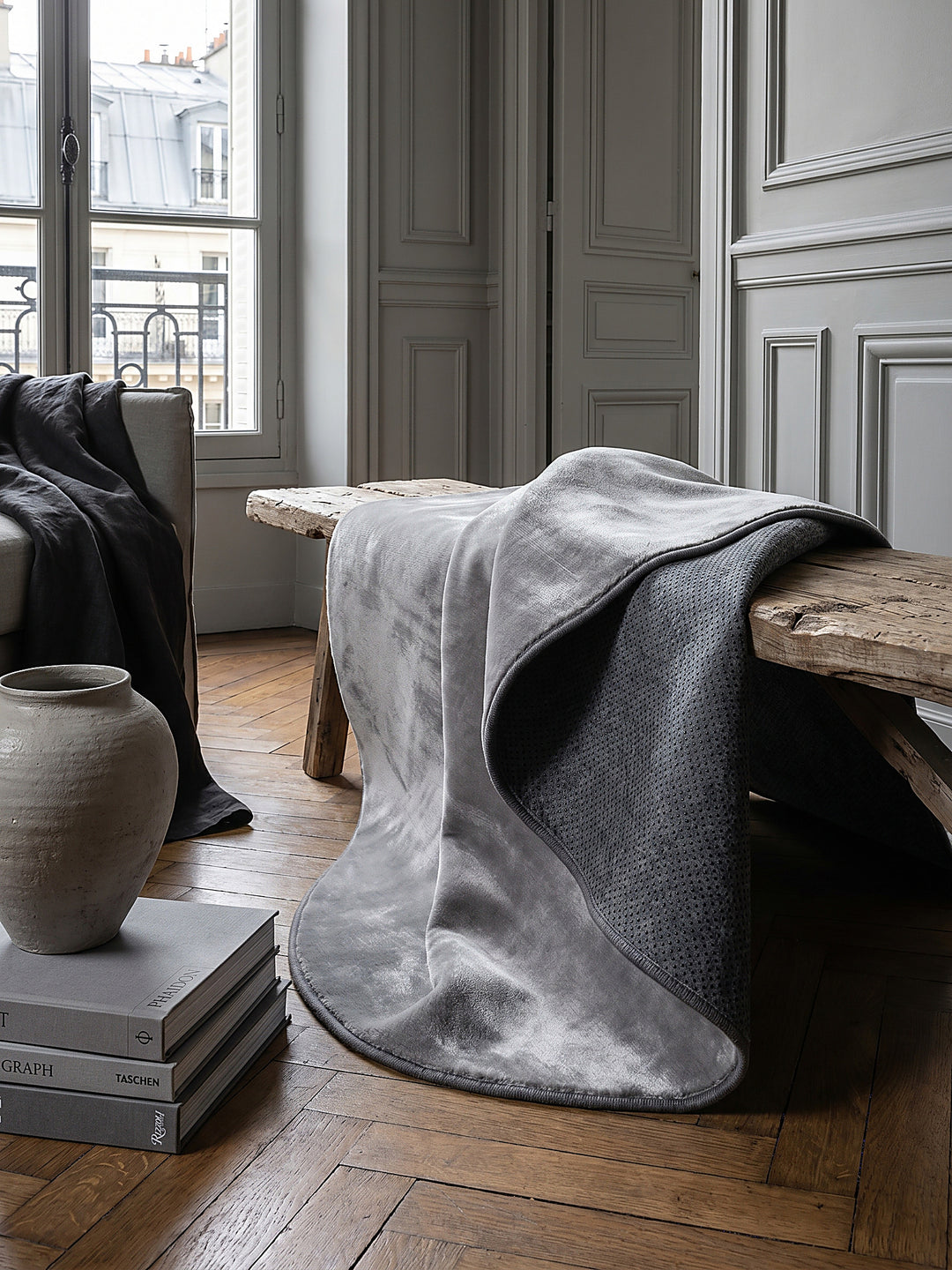 Teppich Grau rund Editorial Styling_