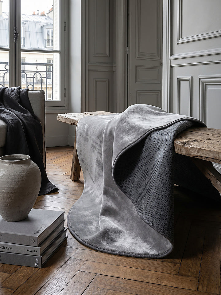 Teppich Grau rund Editorial Styling_