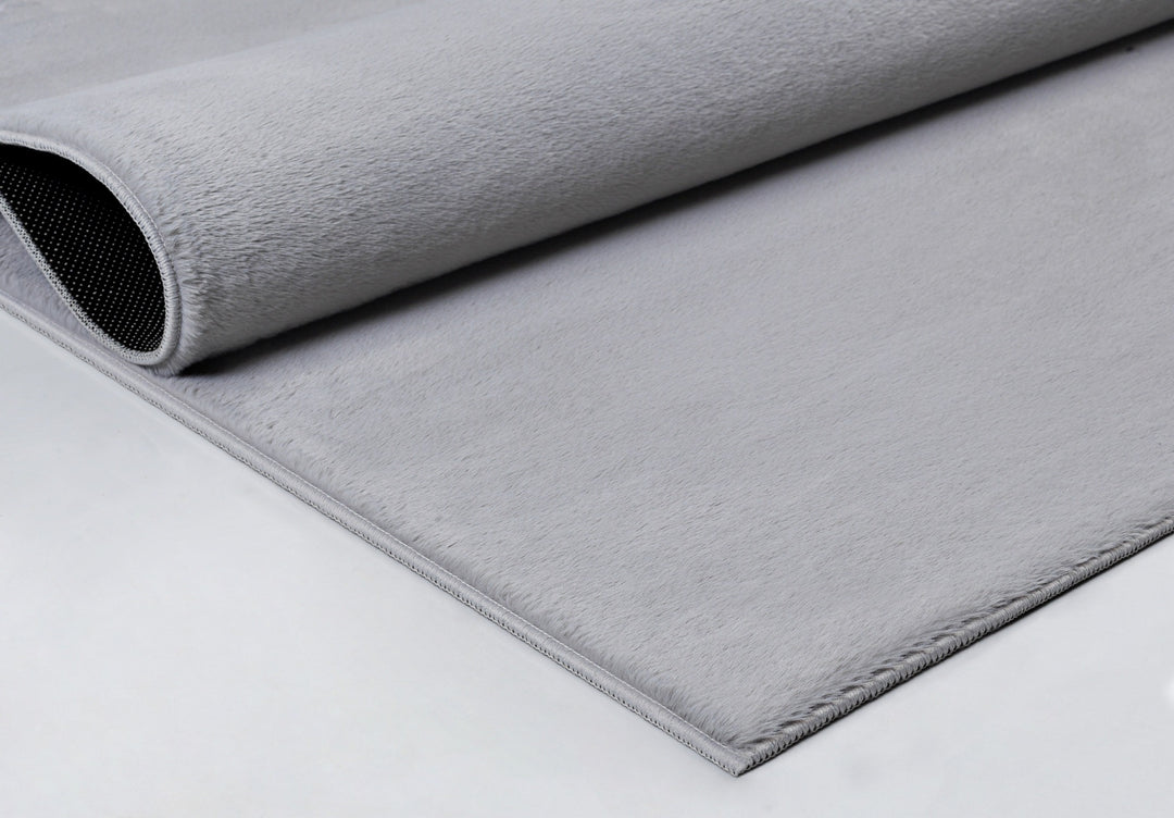 Kurzflorteppich Grau unifarben Polyester im Wohnraum aus der DOUBS Kollektion_