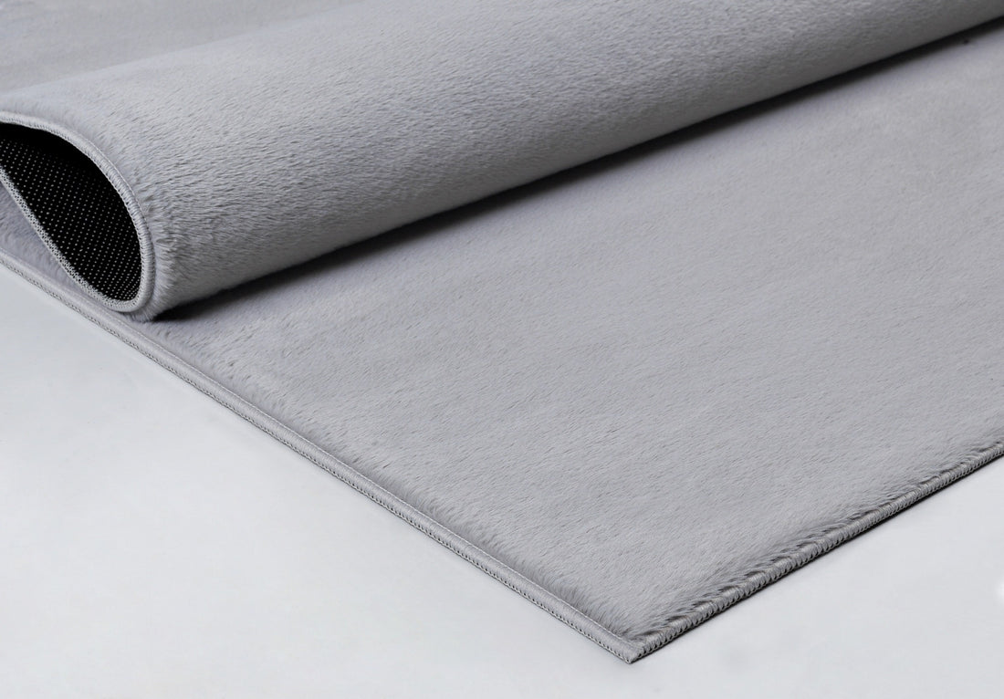 Kurzflorteppich Grau unifarben Polyester im Wohnraum aus der DOUBS Kollektion