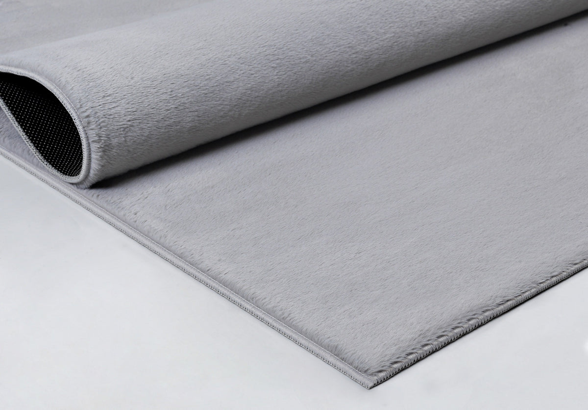 Kurzflorteppich Grau unifarben Polyester im Wohnraum aus der DOUBS Kollektion_