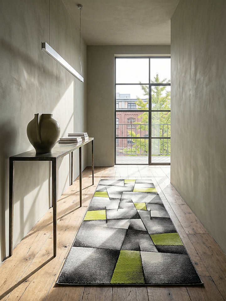 Teppich Grün Läufer im modernen Wohnzimmer_