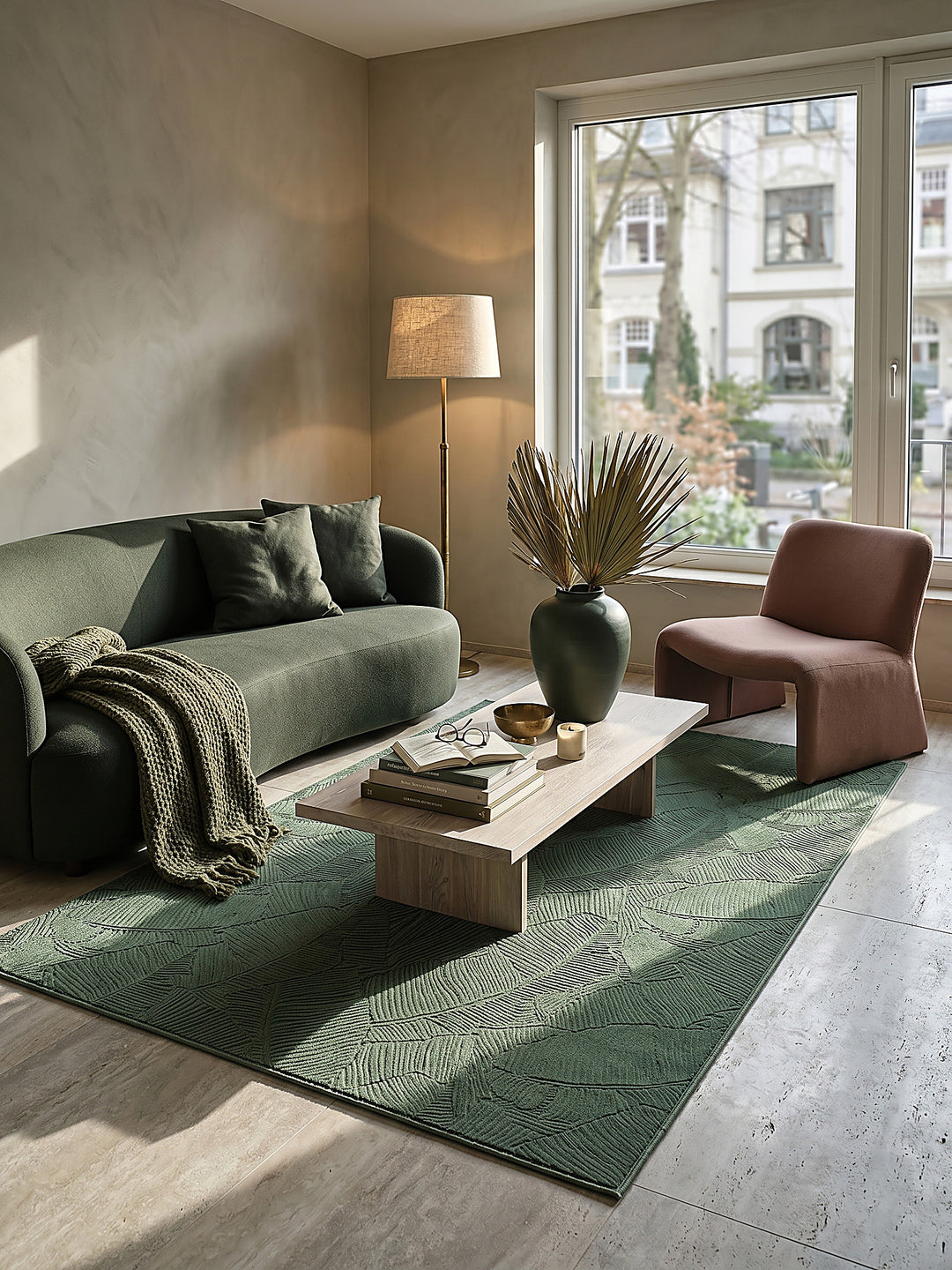 Teppich Waldgrün rechteckig im modernen Wohnzimmer_