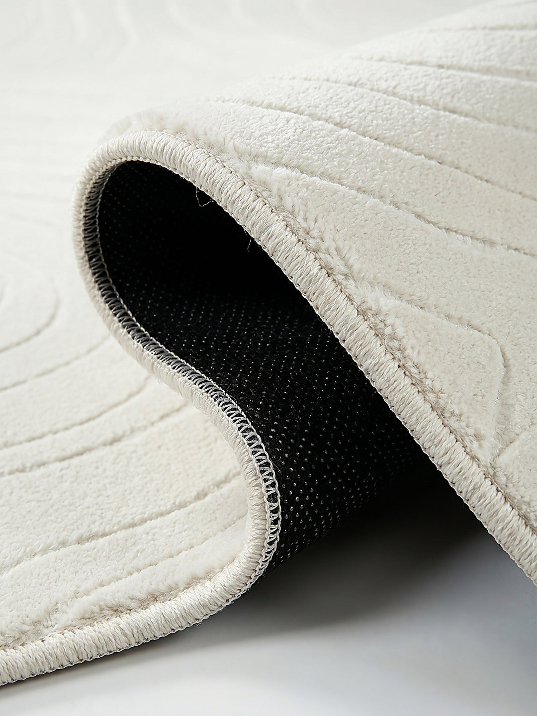 Teppich Creme Kante Verarbeitung_