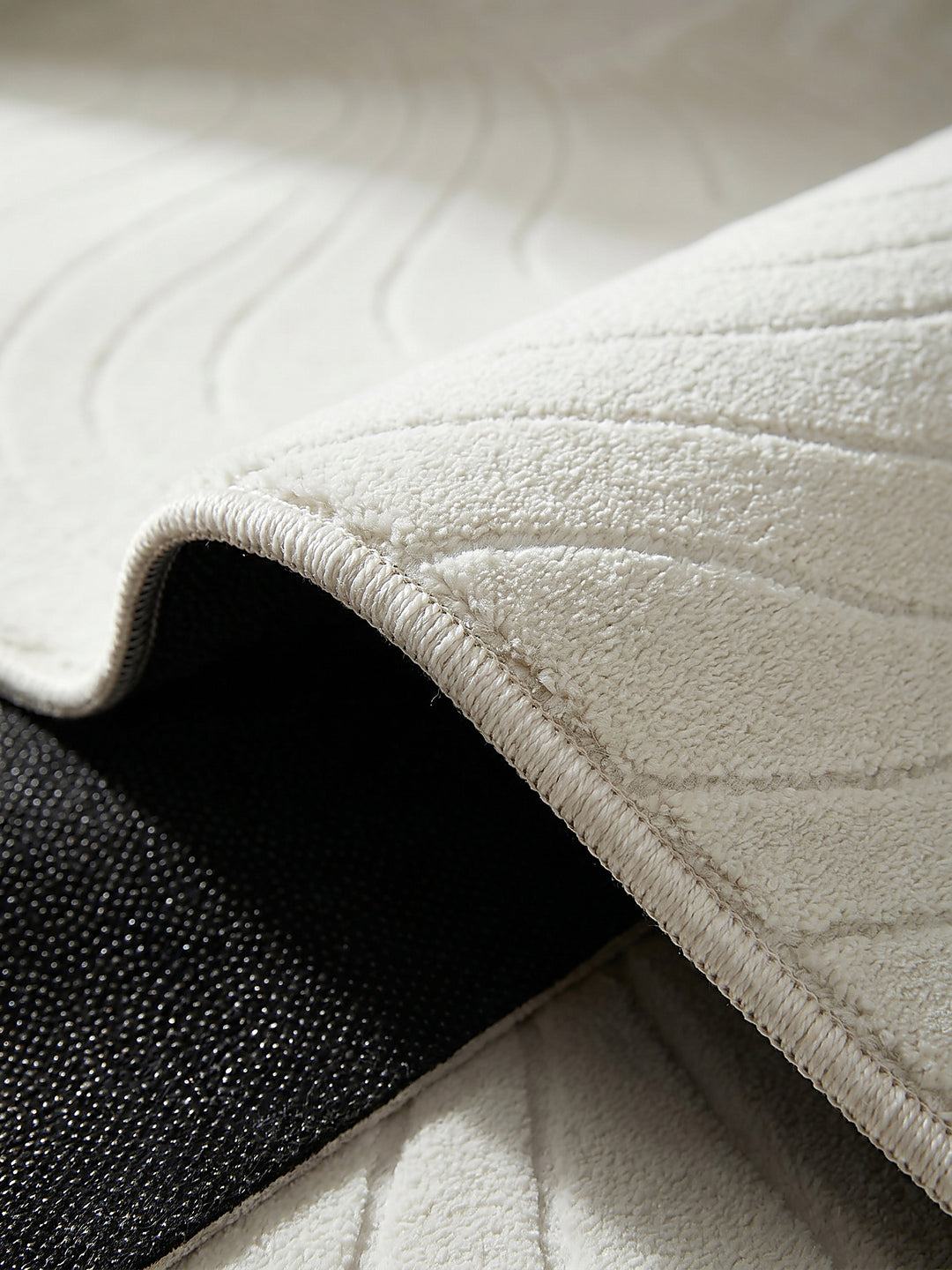 Teppich Creme Kante Verarbeitung_