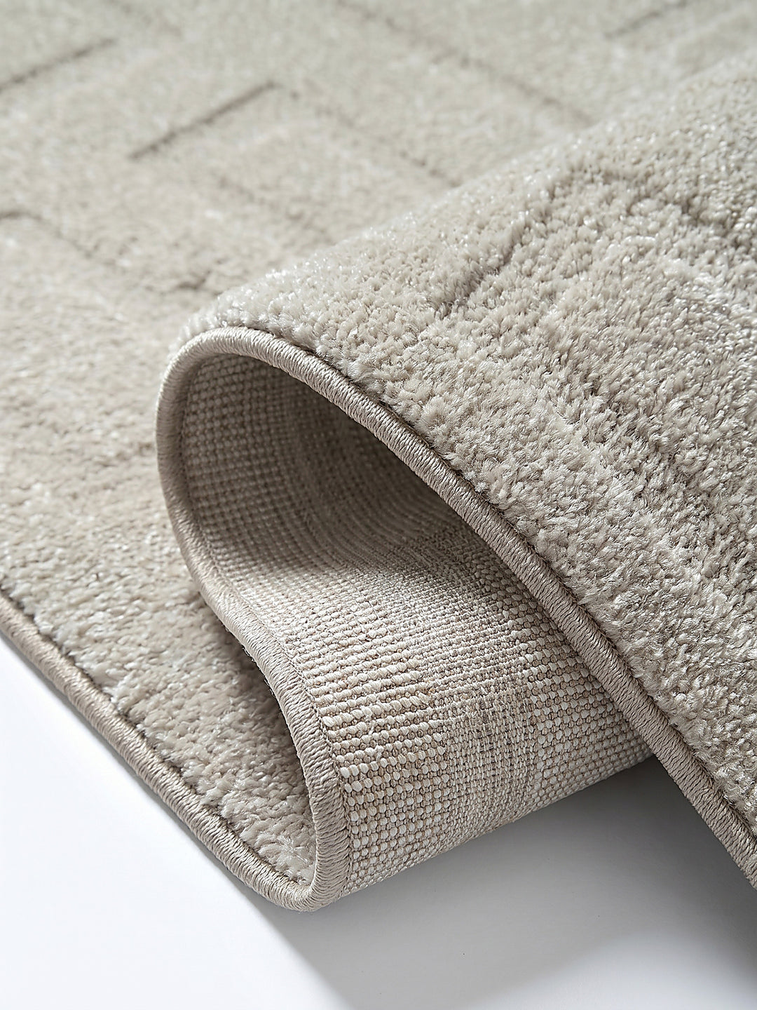 Teppich Beige Kante Verarbeitung_