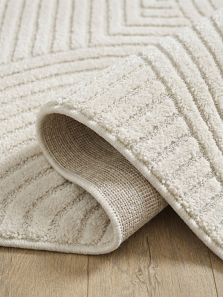 Teppich Creme Kante Verarbeitung_