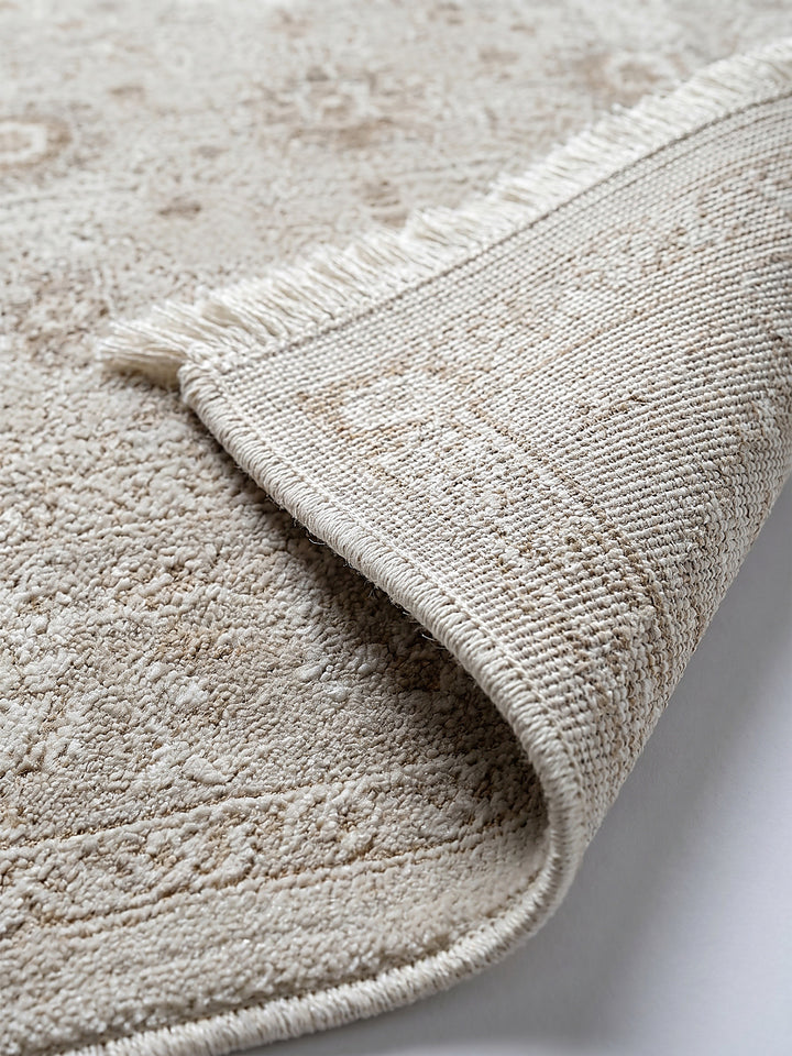 Teppich Beige Kante Verarbeitung_