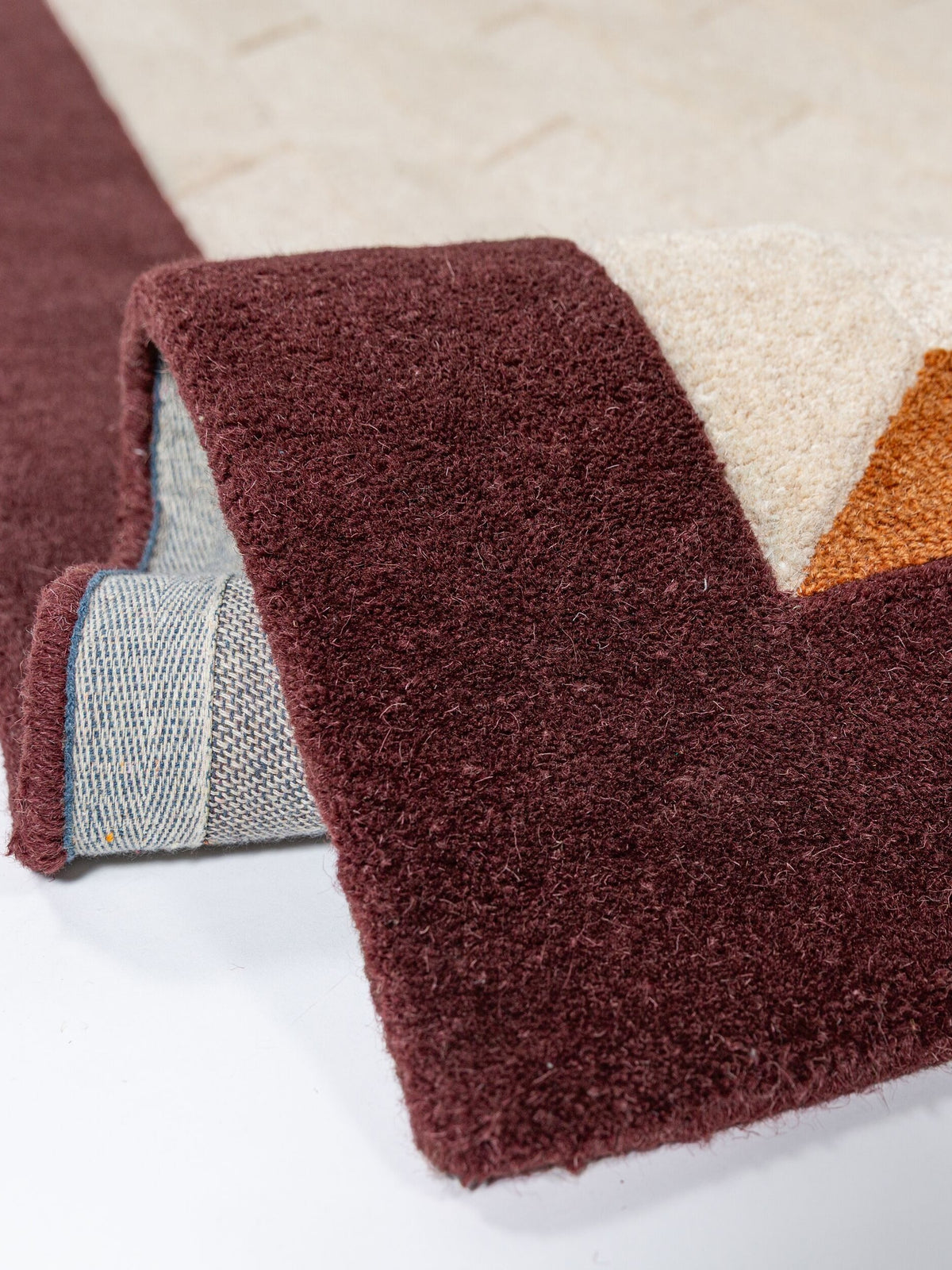 Teppich Bordeauxrot Läufer Wool Einrichtung Wohnidee Bodenbelag DARENT_