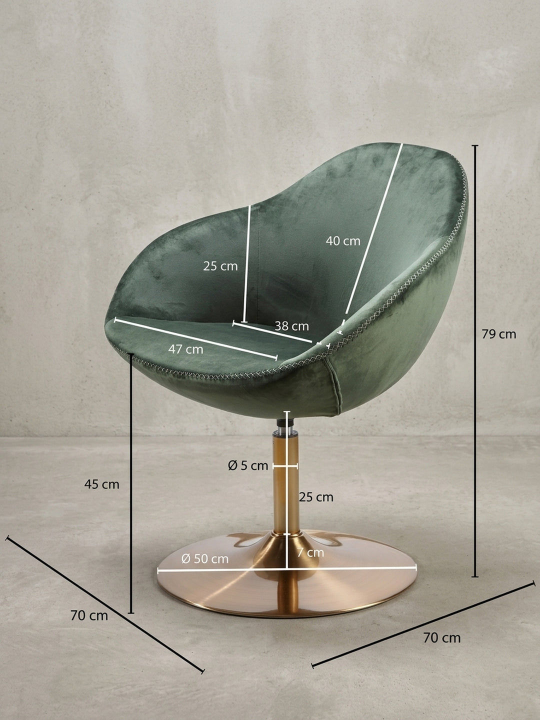 Rückansicht des Retro-Sessels. Die nahtlose Verarbeitung des grünen Samtbezugs und die präzise Linienführung der Ziernähte unterstreichen das hochwertige Design._