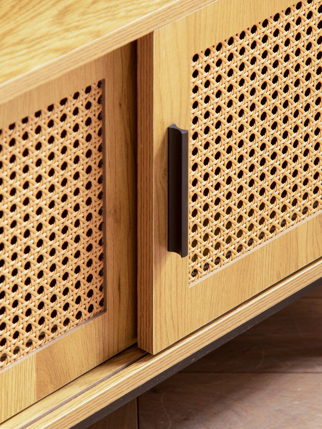 Lowboard Eiche-Dekor mit Wiener Geflecht 120x45-5x40 cm TV-Kommode Zeitlos mit Schiebe-Türen - Design TV-Schrank Hoch - Fernsehtisch Fernsehschrank - Fernsehkommode Wohnzimmer Rattan_