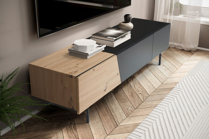 TV-Lowboard mit Eiche-Dekor, Türen und Schublade, modern