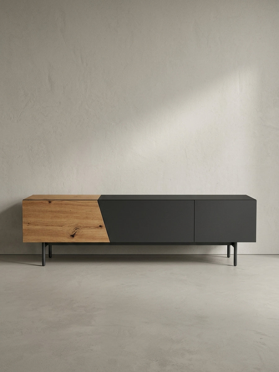 Seitenprofil des kompakten TV-Schranks mit 40 cm Tiefe, optimal geeignet für schmale Wohnzimmer und als puristische Basis für große Wandbildschirme._