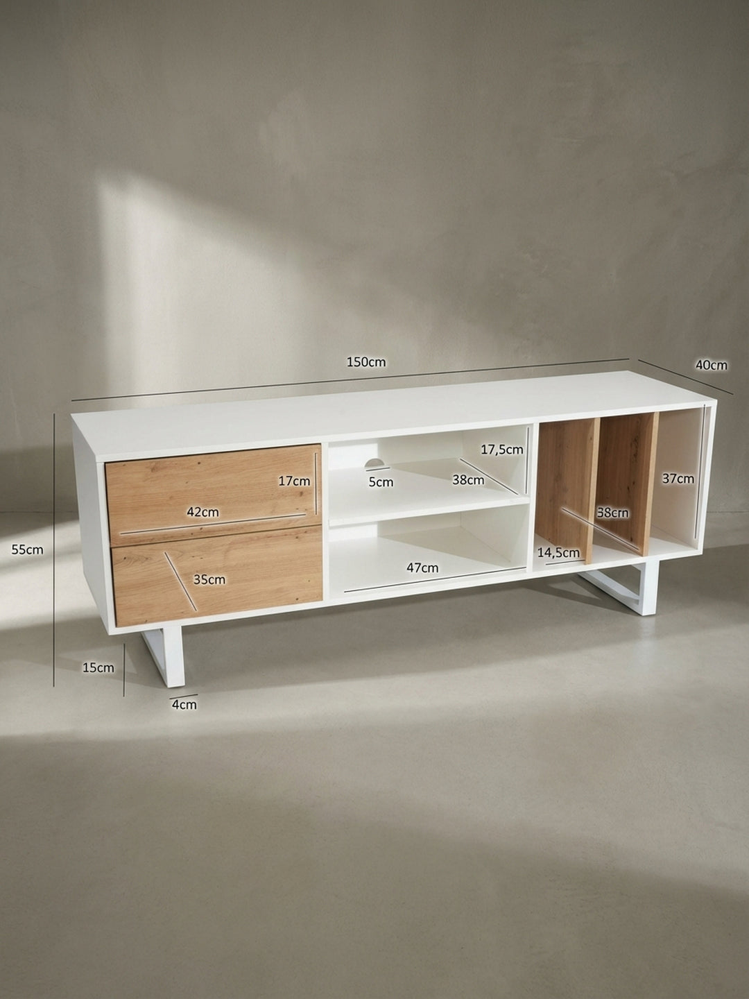 Technisches Maßbild des Lowboards mit allen relevanten Abmessungen: Breite 150 cm, Höhe 55 cm und Tiefe 40 cm für die exakte Raumplanung._