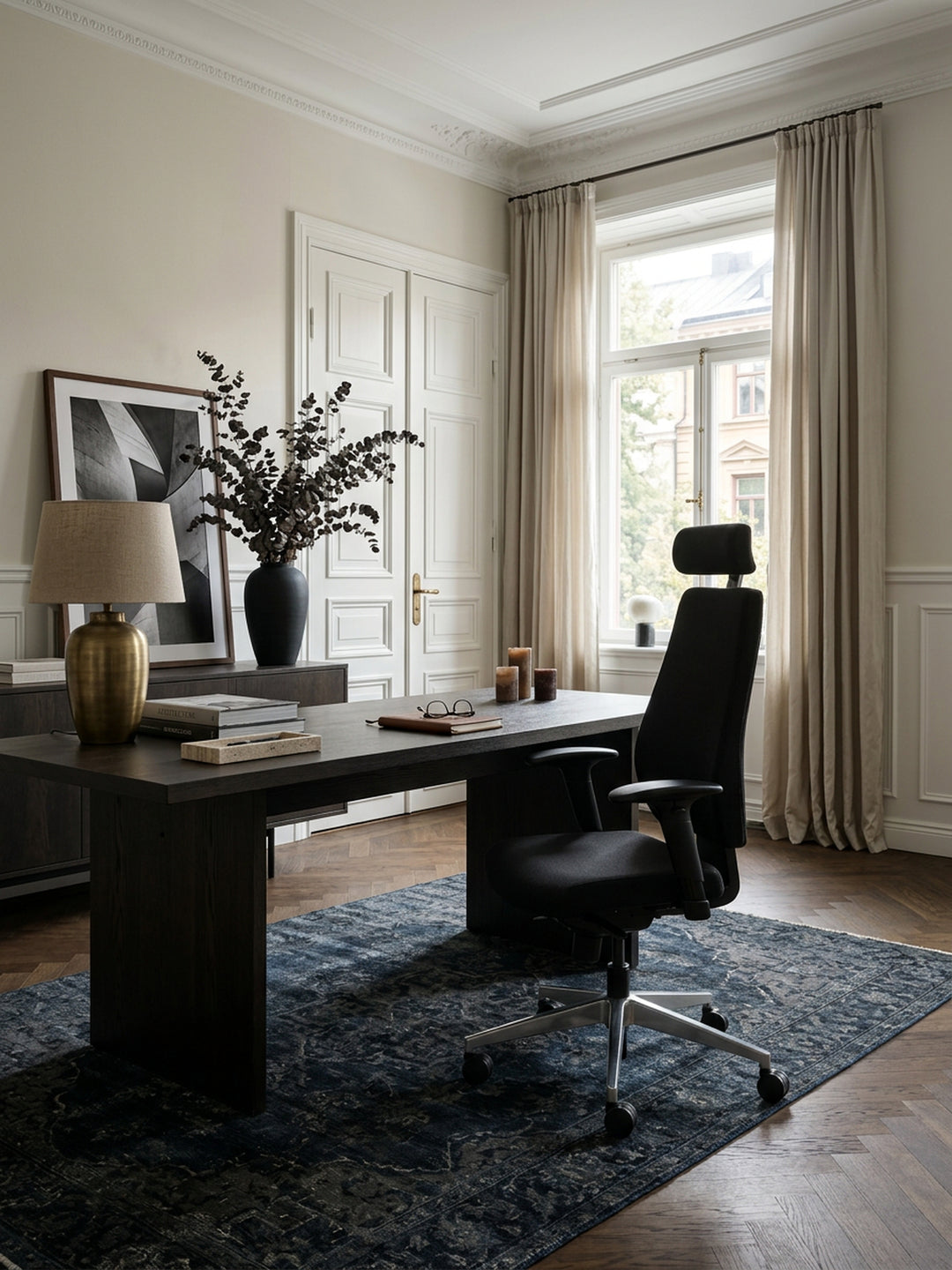 Luxus-Bürostuhl "Komfort Plus"_ Ergonomische Rückenlehne_ verstellbare Sitz-/Rückenneigung_ Kopfstütze_ strapazierfähiger Stoff_ Aluminium-Fußkreuz - KADIMA DESIGN_Größe_ 70x60x141 cm_