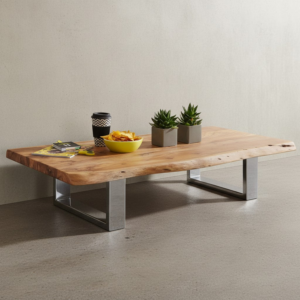 Massiver Akazienholz Couchtisch mit Baumkanten_ Landhausstil_ stabile Metallbeine - KADIMA DESIGN_Größe_ 115x58x25 cm_