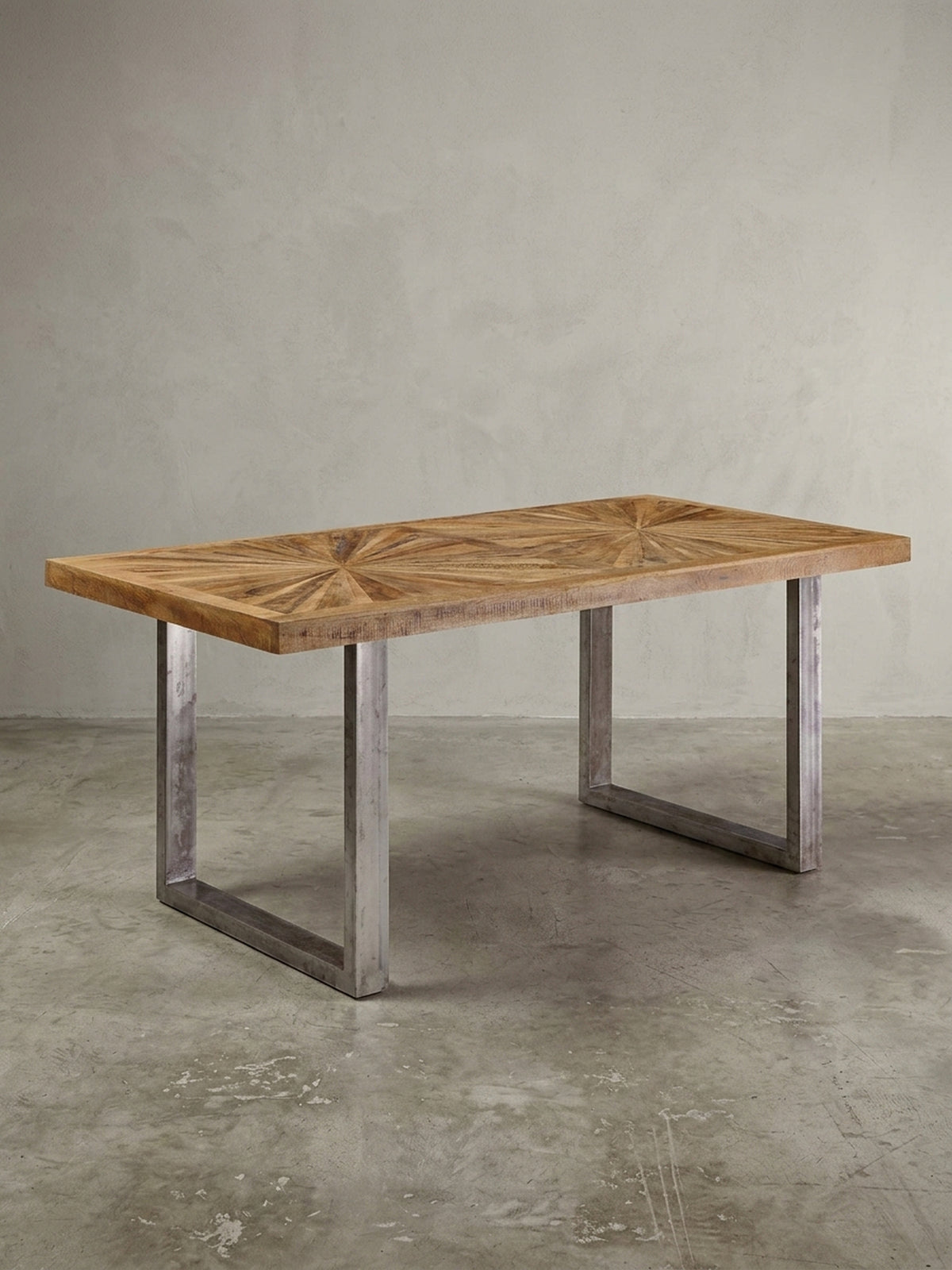 Massivholz Esstisch Mangoholz – Rustikal & Modern