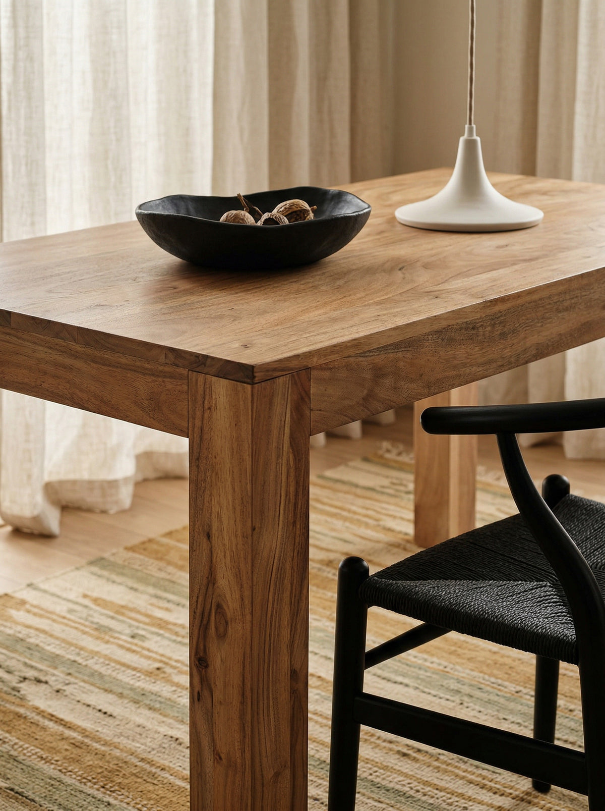 Rechteckiger Holztisch 120x60 cm - helles Akazien Massivholz - raumsparend von Kadima Design_
