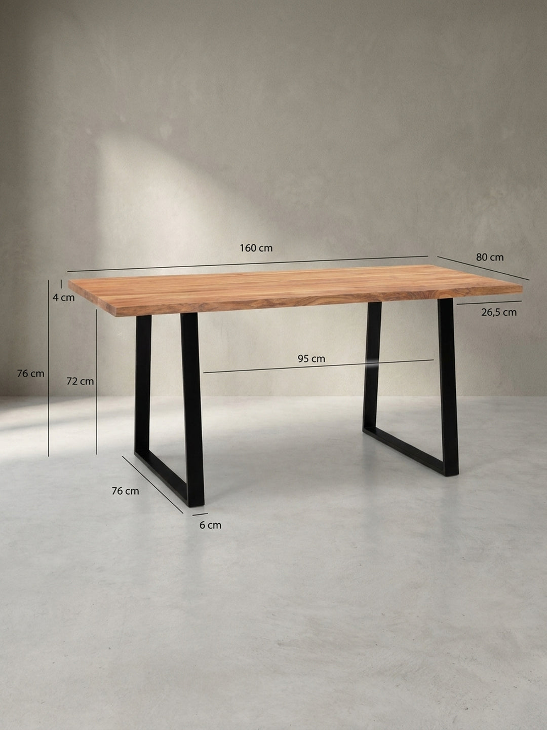 Esstisch mit exakten Maßen: Länge 160 cm, Höhe 76 cm, Tiefe ca. 80 cm, ideal für die Planung des Platzbedarfs im Esszimmer oder in der Küche._