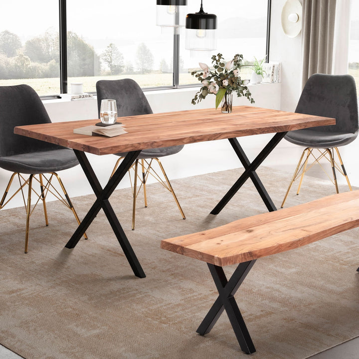 Kleiner Holztisch Industrial - 120x60 cm Tischplatte aus Akazienholz - schwarze Metallbeine - perfekt fürs Apartment von Kadima Design_