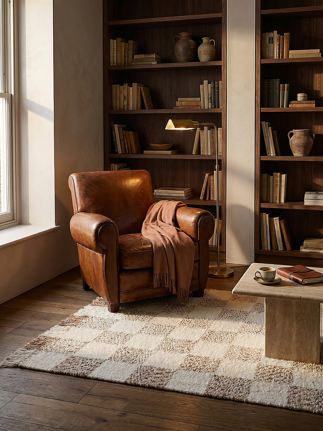 Teppich Beige-Natur rechteckig im Wohnzimmer mit Couchtisch und Wohnaccessoires Wohnidee skandinavisch modern_
