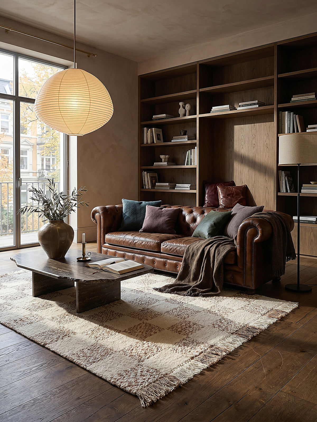 Teppich Beige-Natur rechteckig im modernen Wohnzimmer auf classic chevron oak parquet in a warm ho vor warm cream plaster with intricate wall m Einrichtungsidee