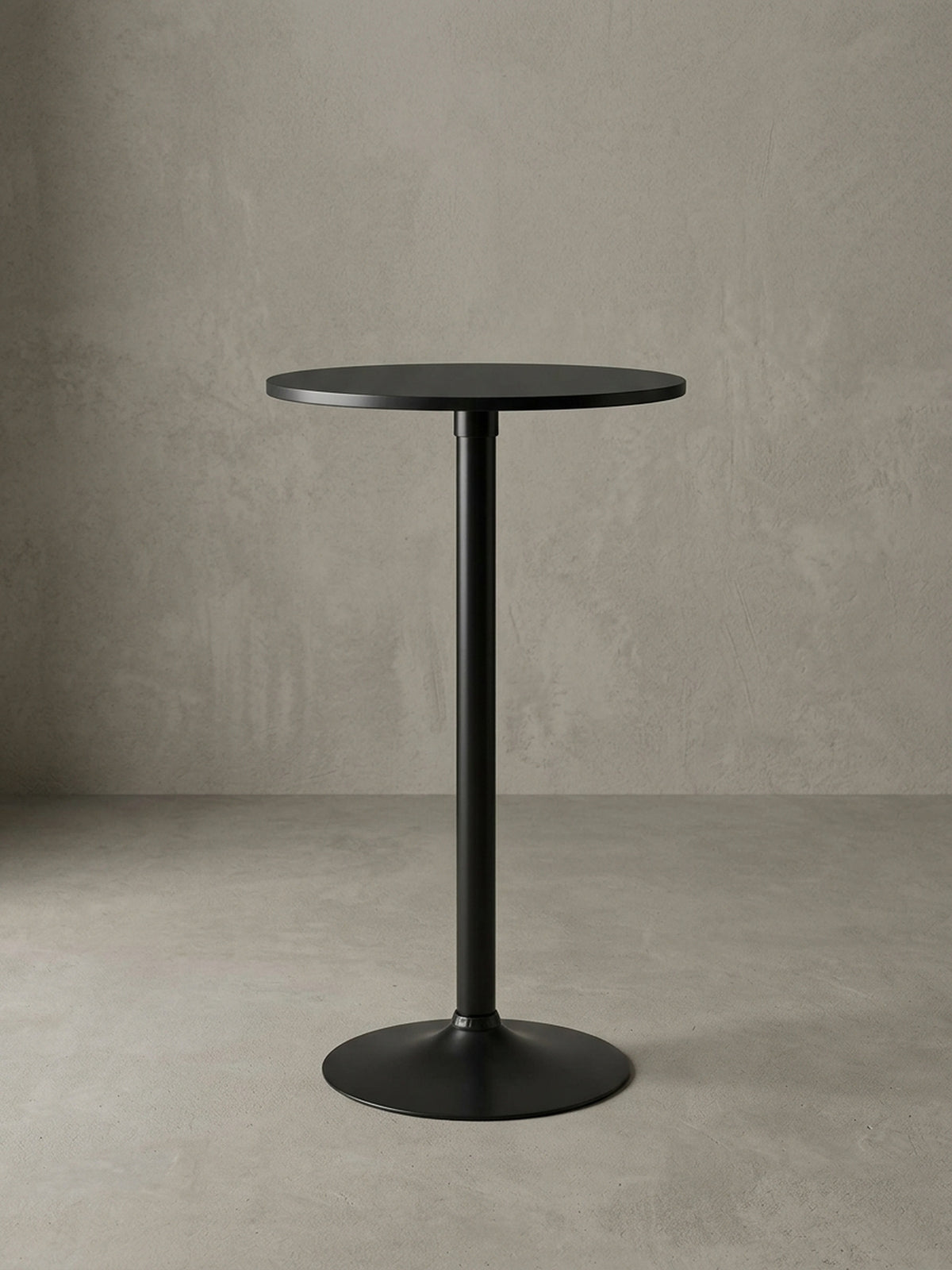Moderner Bartisch in Schwarz, 100 cm hoch, mit rundem MDF-Top und stabilem Metall-Trompetenfuß, freigestellt vor weißem Hintergrund.