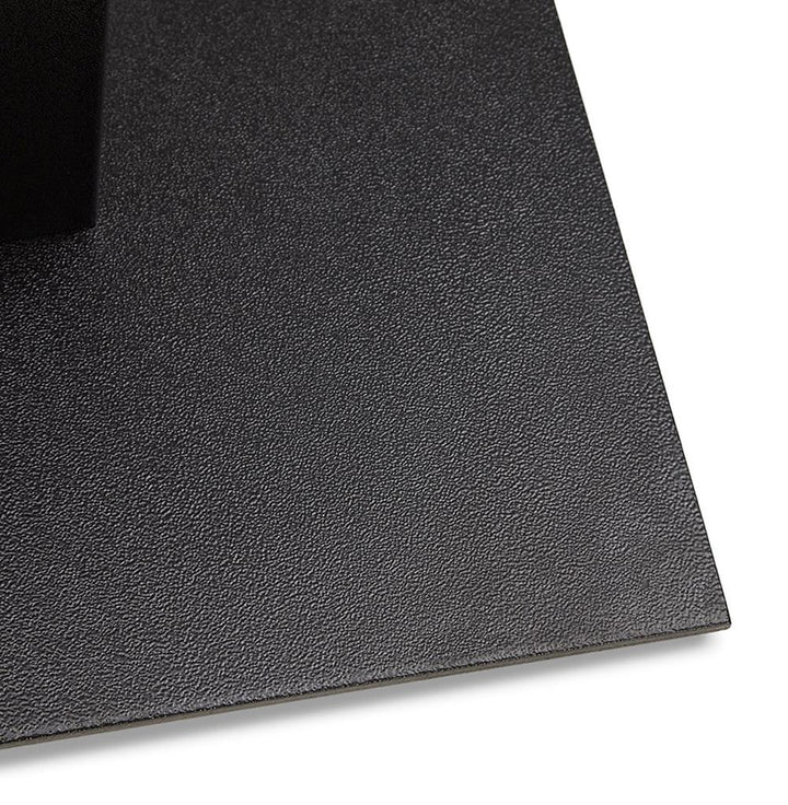Detailaufnahme der Holztextur und Metallstruktur des „TELIX“ Tisches - hohe Qualität und Design_