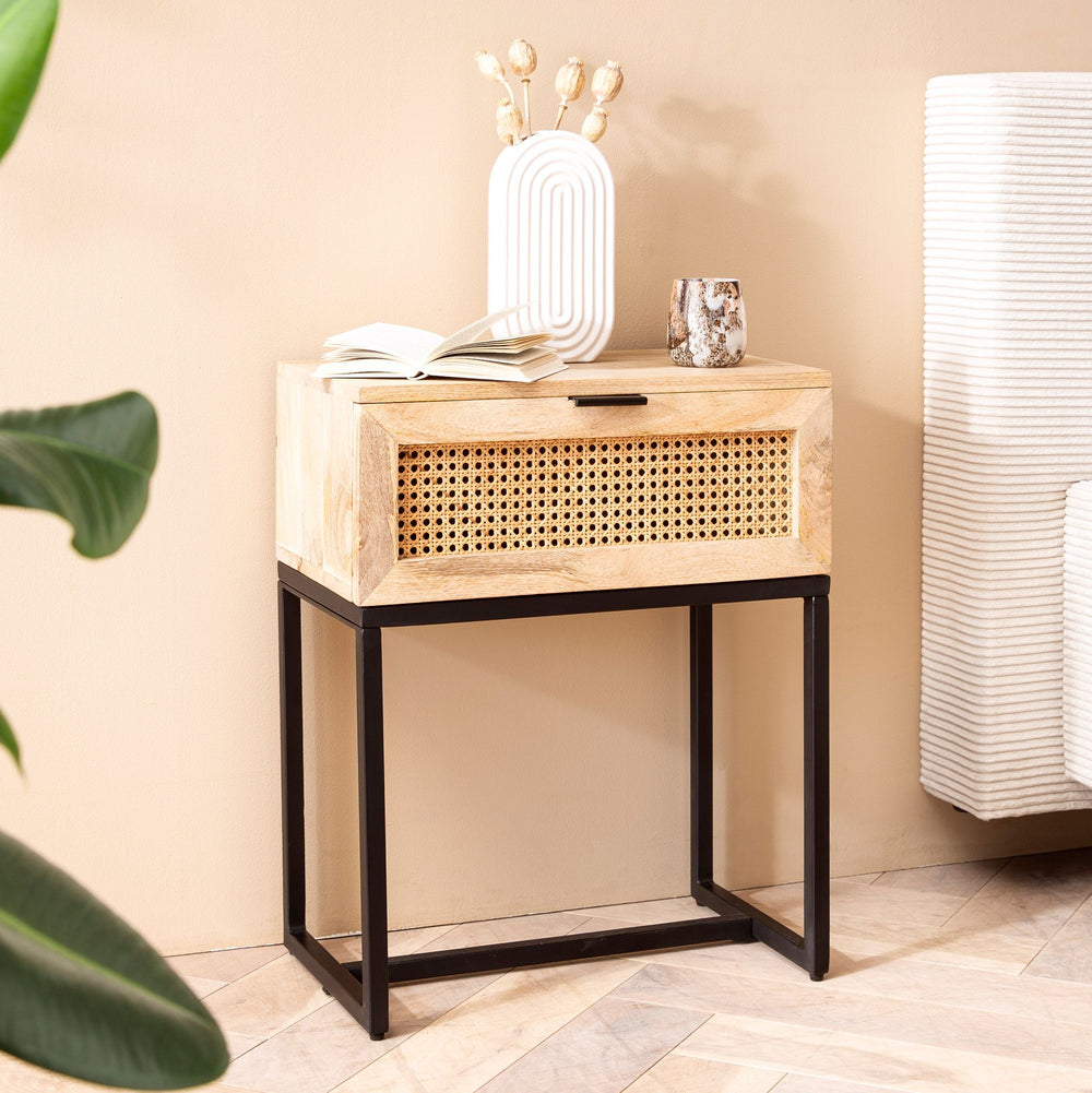 Nachtkonsole Mango Massivholz / Rattan 50x60x30 cm Nachttisch Braun - Nachtkommode Boxspringbett mit Schublade Wiener Geflecht - Nachtkästchen mit Stauraum &amp; Metallgestell_