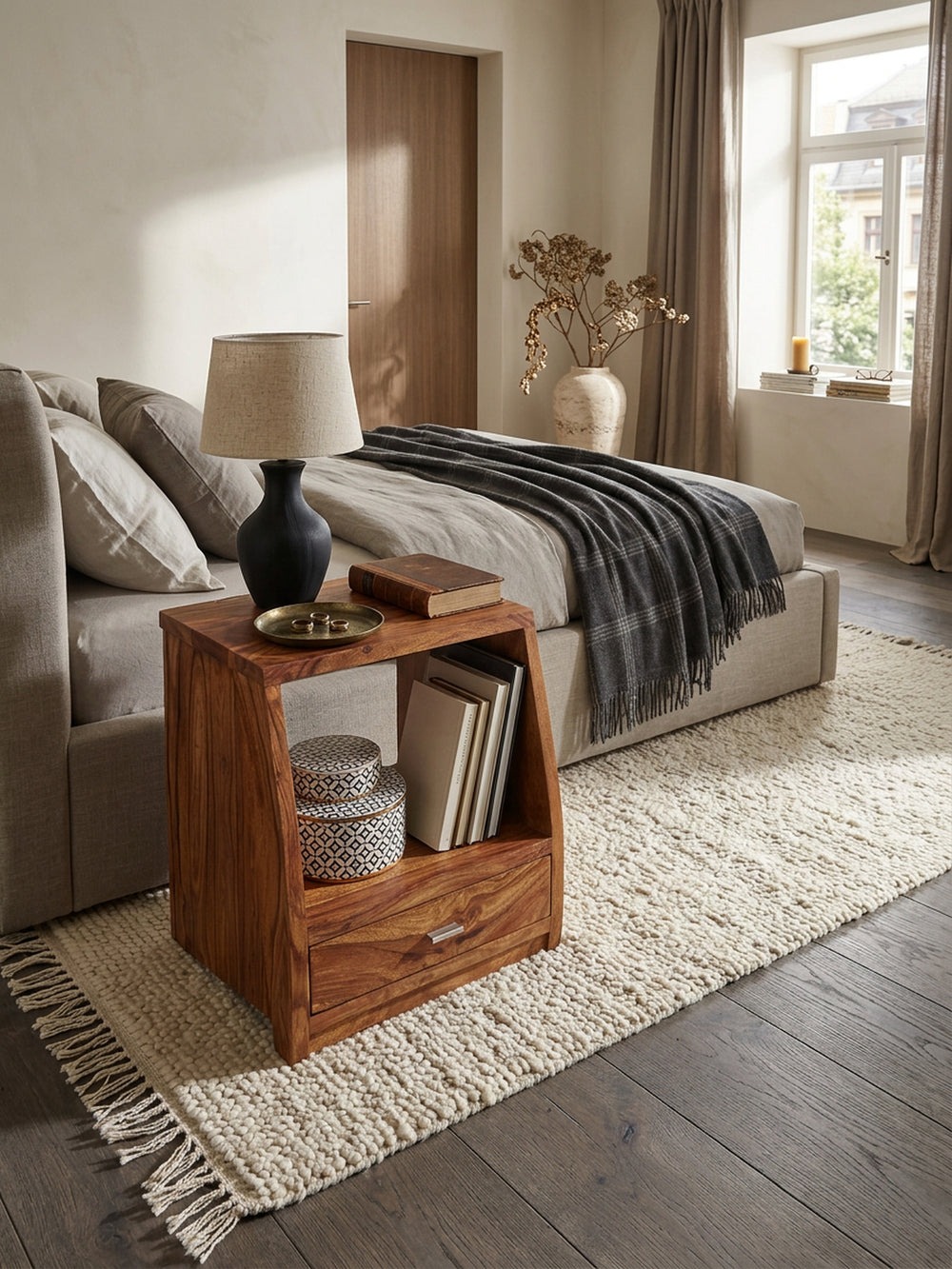 Sheesham Nachtkonsole_ Landhausstil_ Schublade &amp; Ablage - Robust &amp; Stilvoll - KADIMA DESIGN_Größe_ 45x40x53 cm_