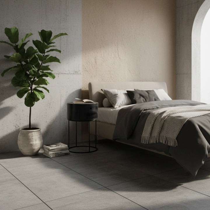 Design Nachtkommode rund aus Mangoholz in Schwarz – Nachttisch mit Schublade und Metallfüßen_