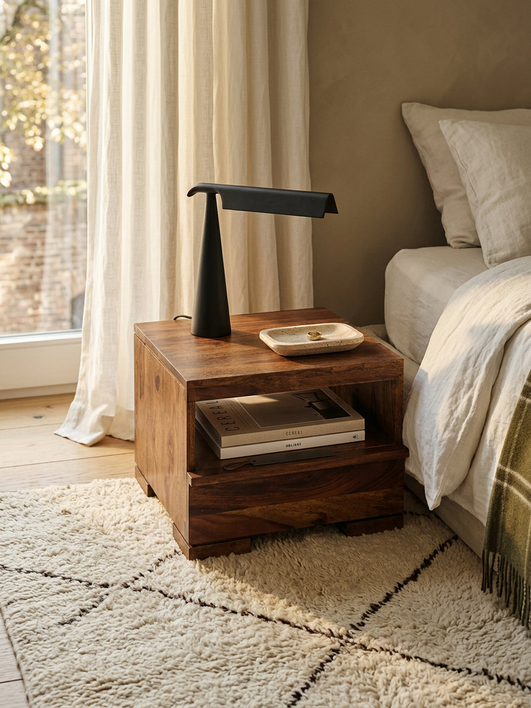 Nachtkonsole NAKO Massivholz_ Schublade_ Ablage_ Landhausstil_ pflegeleicht_ montiert geliefert - KADIMA DESIGN_Farbe_ Braun_ Größe_ 40x40x30 cm_