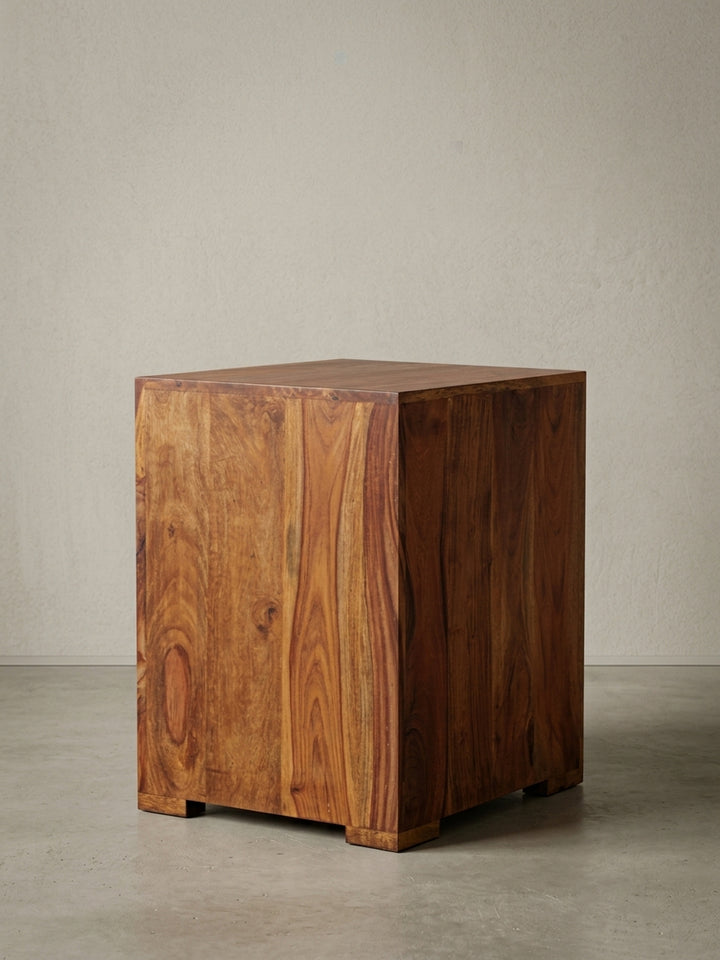 Maßzeichnung Nachttisch Sheesham Massivholz natur mit Bemaßung 50x40x60 cm Höhe Breite Tiefe und Detailangaben zur Produktgeometrie_