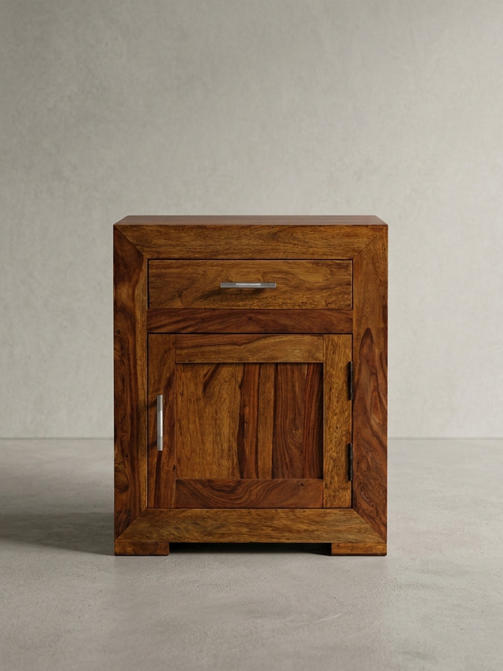 Nachttisch aus Sheesham Massivholz natur 50x40x60 cm Studioaufnahme zeigt Gesamtform und Materialcharakter mit Schublade_