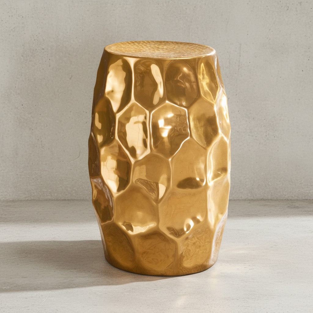 Orientalischer Beistelltisch ENNS_ Hammerschlag-Design_ Aluminium_ pflegeleicht - KADIMA DESIGN_Farbe_ Gold_ Größe_ 30x30x47 cm_