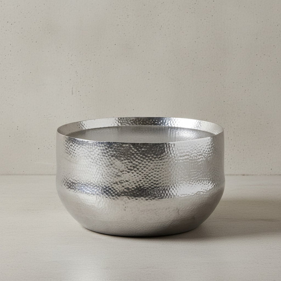 Orientalischer Couchtisch ANIENE_ Hammerschlag-Struktur_ Aluminium_ hohl_ 40 kg Belastung_ goldfarben lackiert - KADIMA DESIGN_Farbe_ Silber_ Größe_ 60x60x35 cm_