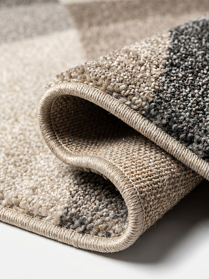 Teppich Beige Kante Verarbeitung_