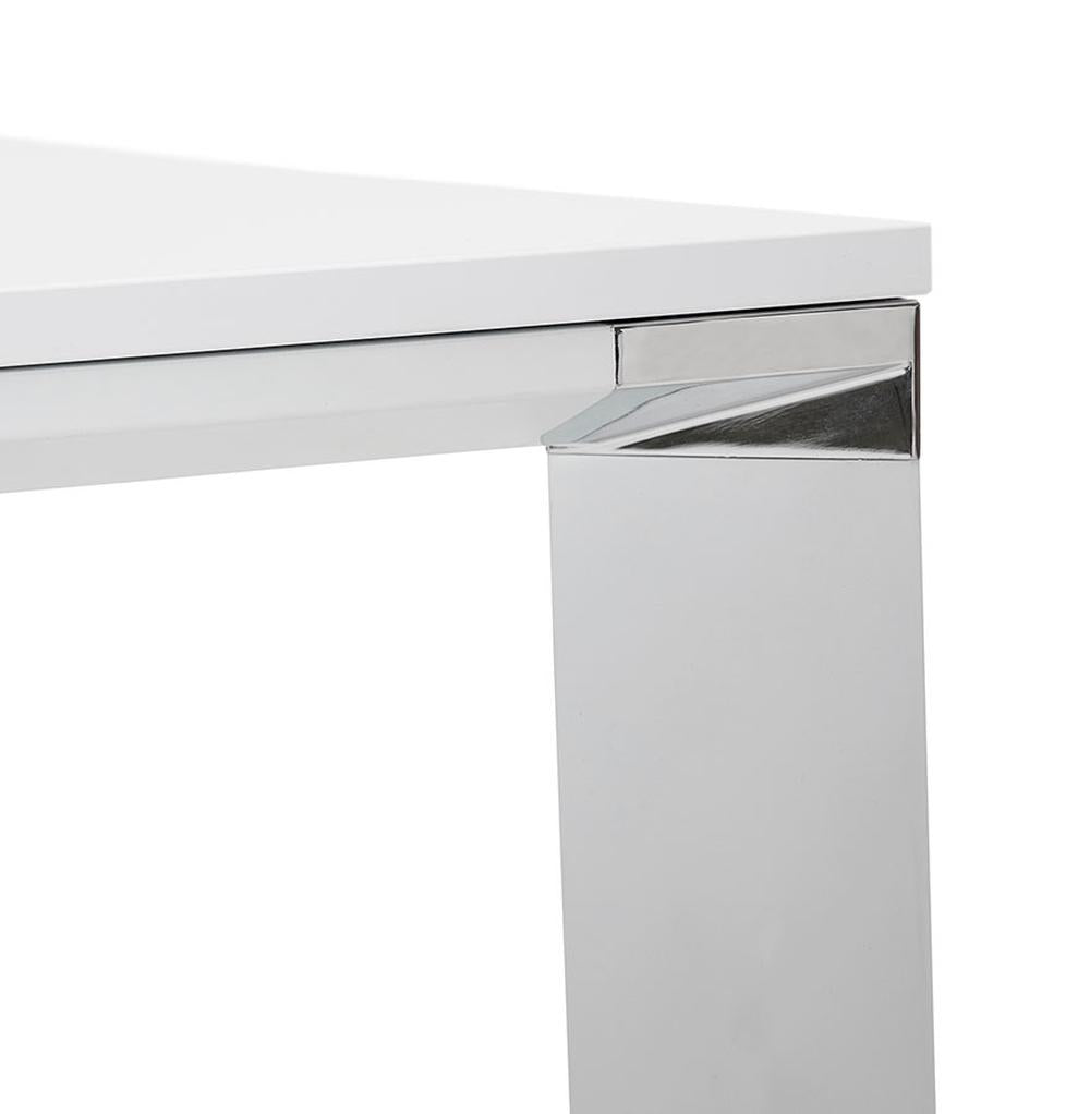 Büromöbel im Kontext - Minimalistischer Stil - platzsparendes quadratisches Design - passt perfekt in moderne Arbeitsumgebungen - Kadima Design_