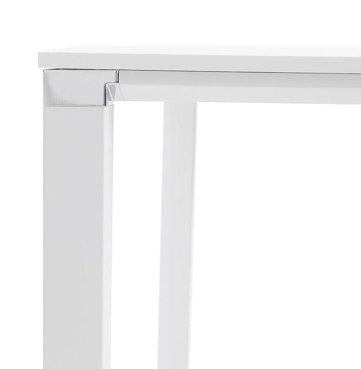 Weißer XXL-Schreibtisch - 160x160 cm - großzügige MDF-Platte - stabiles Metallgestell mit Chrom-Akzenten - ideal für Großraumbüros - Kadima Design_