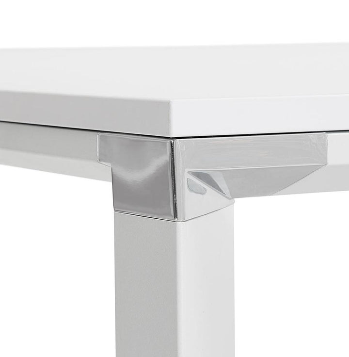 Bürotisch Detailansicht - Robuste Tischplatte - 74-6 cm Höhe - ergonomisches Design für optimalen Arbeitskomfort - vielseitig einsetzbar - Kadima Design_