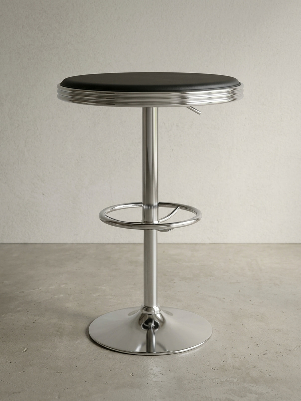 Maßzeichnung des American Diner Tisches: Tischplatte Ø 60 cm mit 6 cm Kante, stufenlos höhenverstellbar von 68 bis 92 cm. Die Fußstütze misst Ø 36 cm, der Trompetenfuß hat Ø 45 cm.
