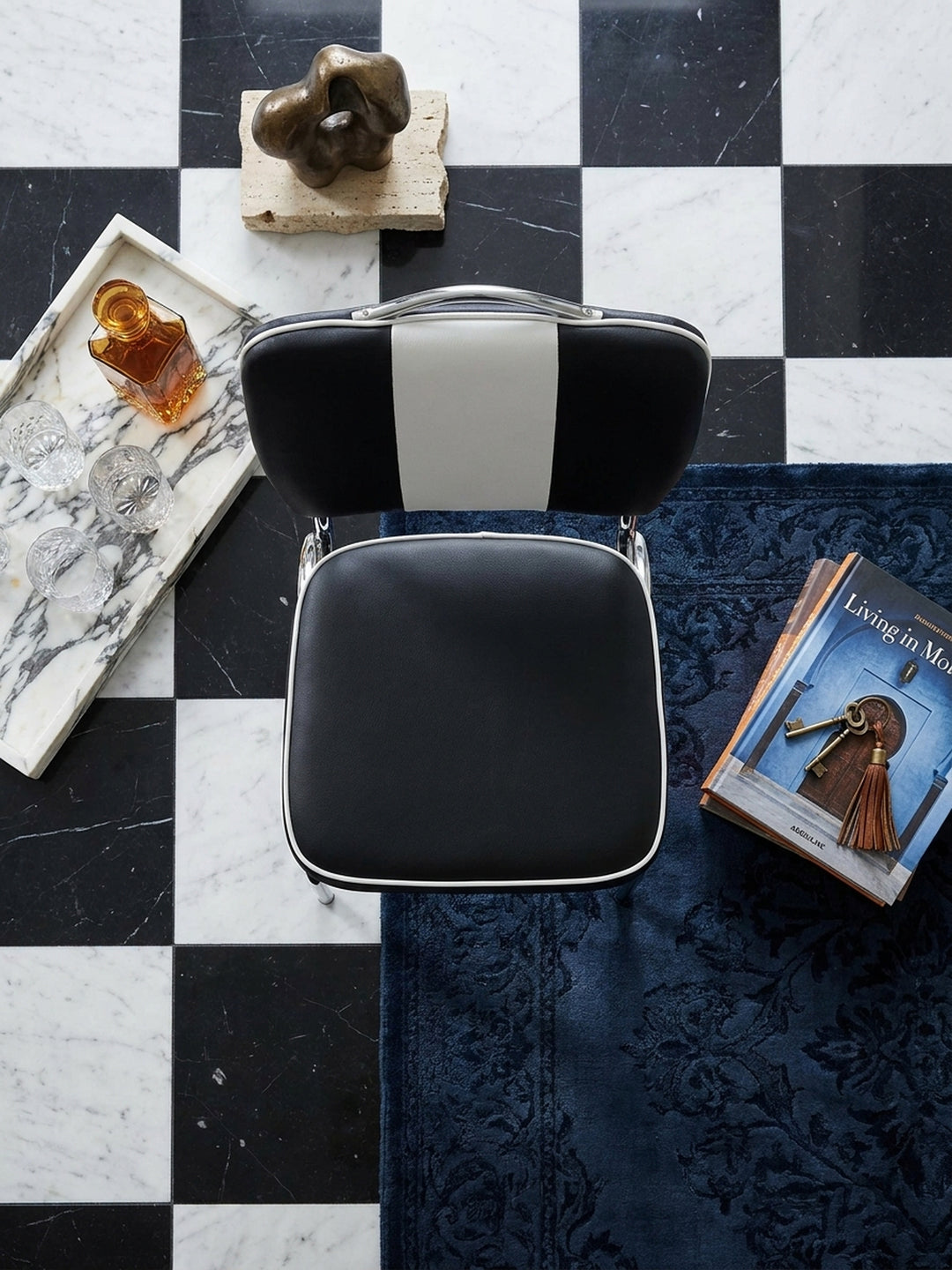 Esszimmerstuhl Kunstleder schwarz 47x45x90 cm Wohnidee Esszimmer Einrichtungsidee stilvoll kombinieren mit Polsterung Design Möbel Inspiration Wohnen Interior Zuhause Wohnzimmer modern_