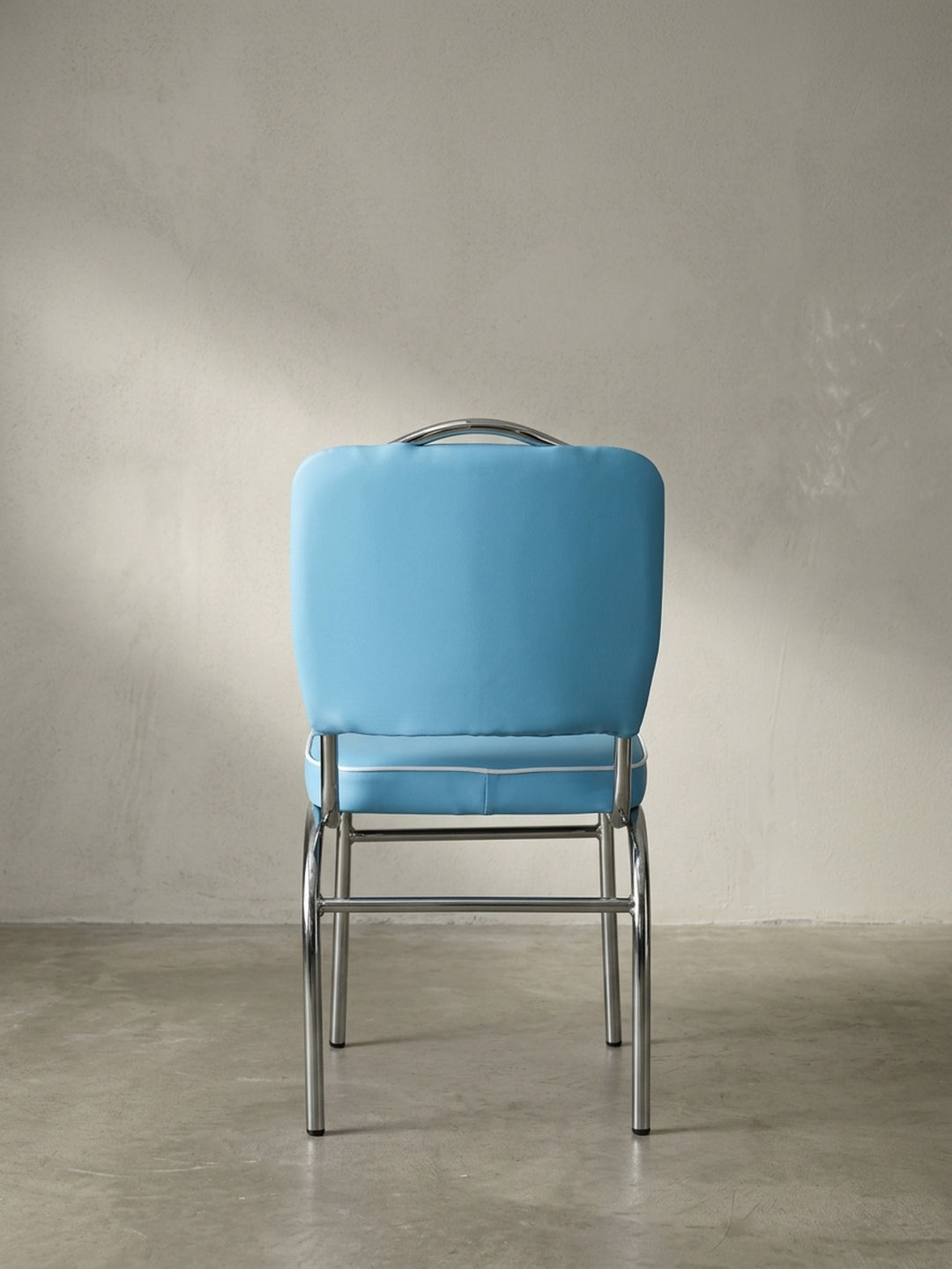 Esszimmerstuhl aus Kunstleder weiß 47x45x90 cm mit Polsterung Design Möbel Einrichtung modern stilvoll robust hochwertig Premium Wohnen Interior Zuhause Wohnzimmer elegant langlebig_
