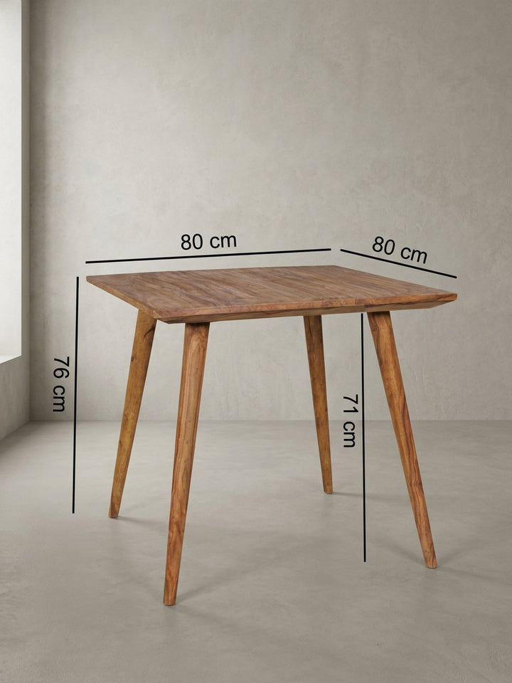 Detailansicht Esstisch aus warmem Sheesham-Massivholz mit markanter Maserung zeigt Verarbeitung und Materialqualität 80x80x76 cm_
