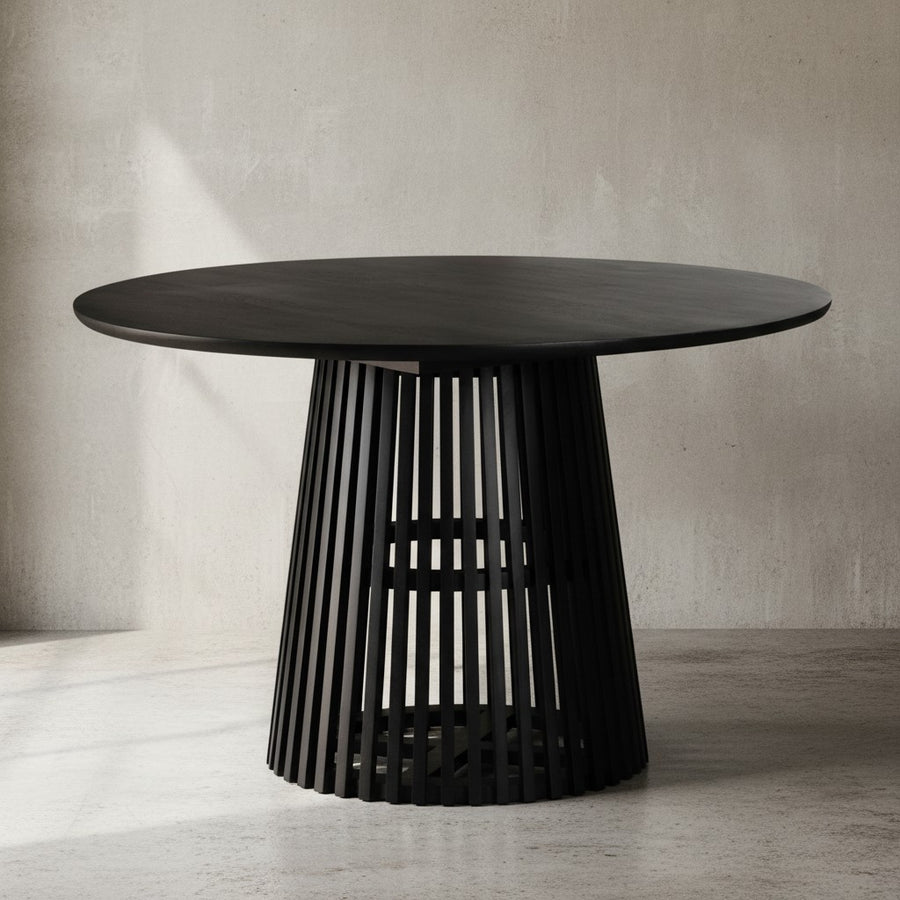 Runder Esstisch 120 cm aus Mangoholz mit schwarzem Lamellengestell - modern-skandinavisches Design für 4 Personen von Kadima Design_