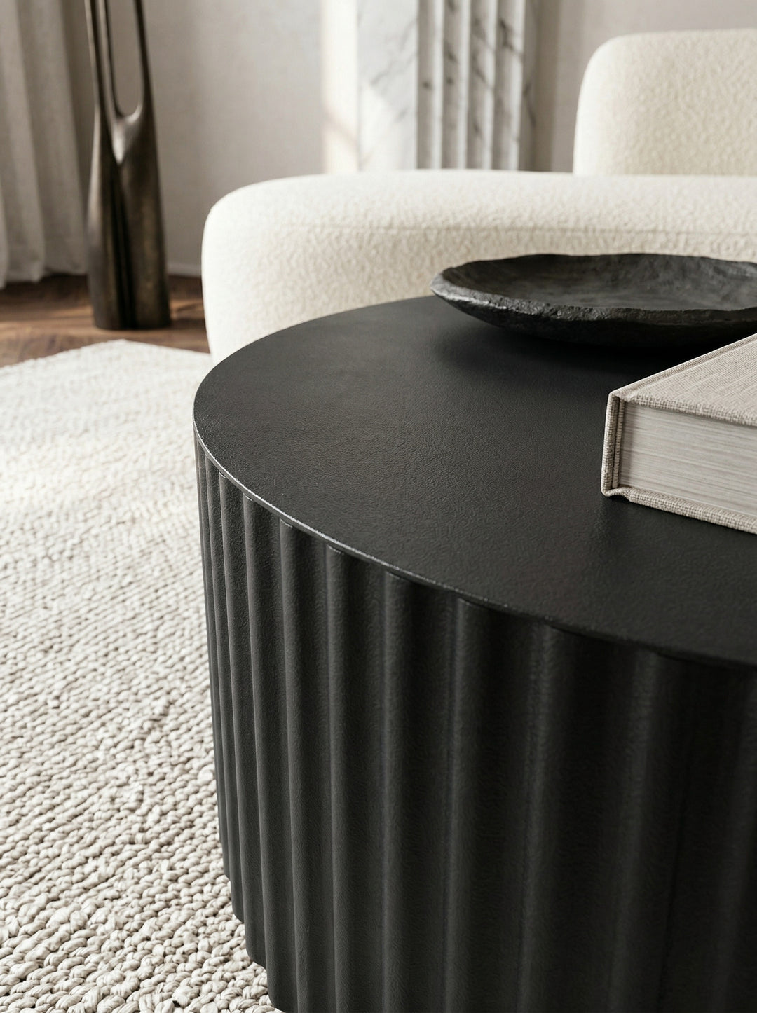 Runder Sofatisch mit Wellen-Muster_ Couchtisch Metall Schwarz 67x67x31 cm - KADIMA DESIGN_Größe_ 67x67x31 cm_