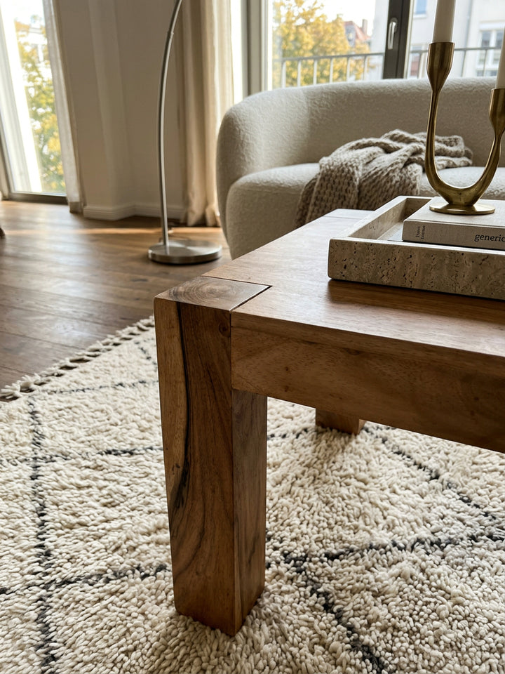 Rustikaler Couchtisch NAKO_ Akazienholz_ quadratisch_ handgefertigt_ pflegeleicht - KADIMA DESIGN_Farbe_ Braun_ Größe_ 60x60x40 cm_