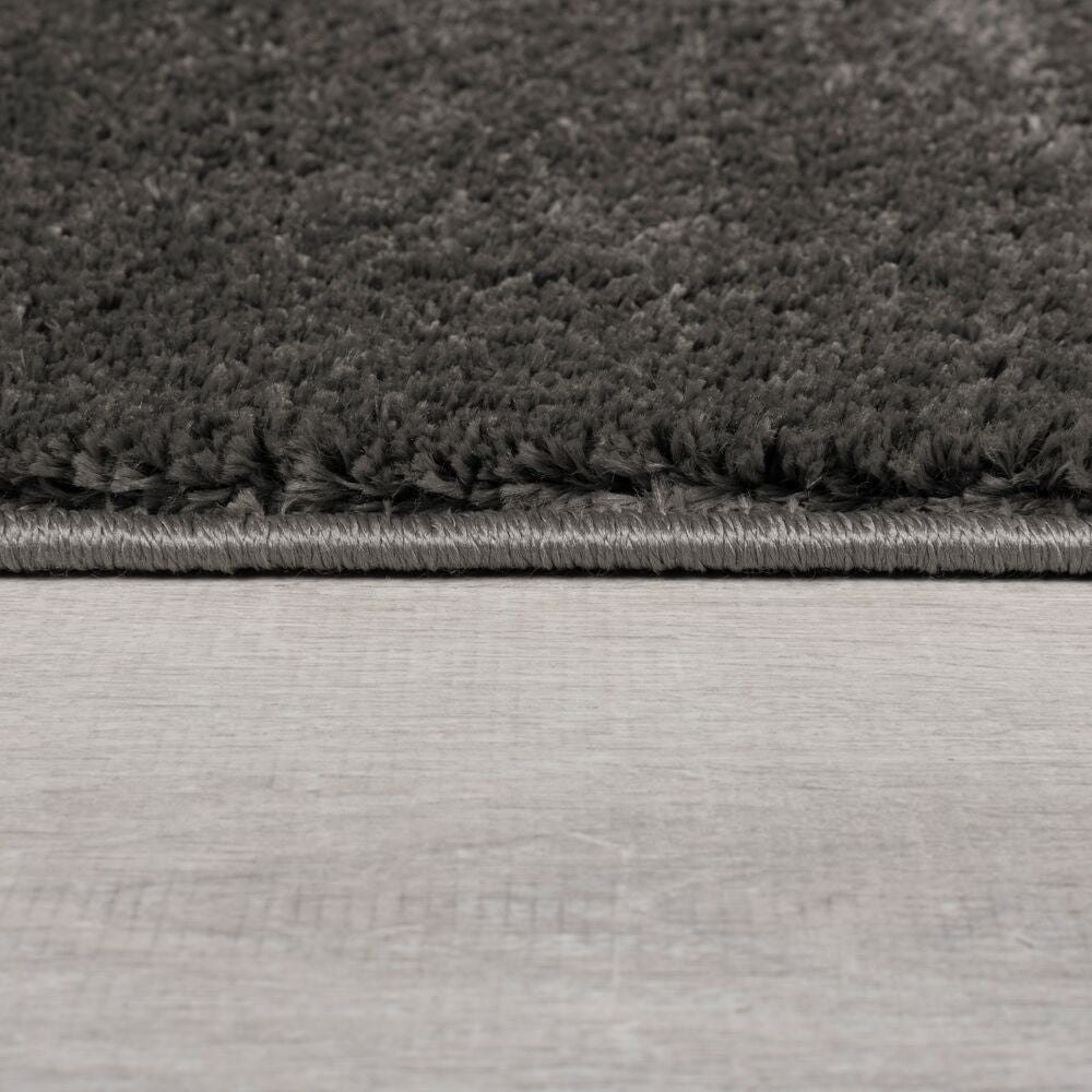 Teppich samtweich Uni-Muster 100% recycelt TUMMEL - Anthrazit 80x150 cm_Rechteckig_